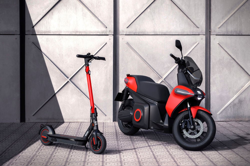 Mehr als nur Autos: Seat hat ein E-Trottinett sowie einen E-Roller für die urbane Mobilität vorgestellt.