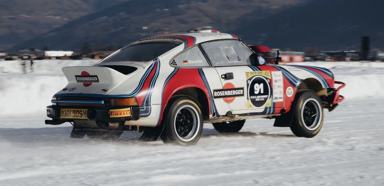 Porsches Art on Ice 