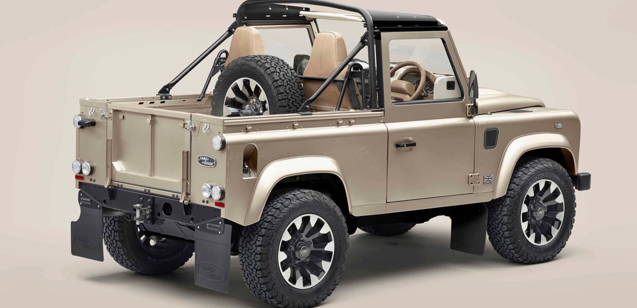 Classic Defender V8 Soft Top