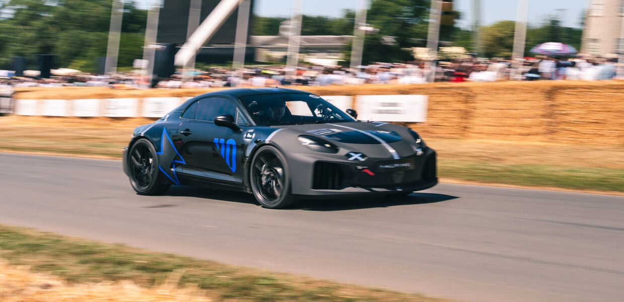 Goodwood: Alpine A110 feiert Premiere