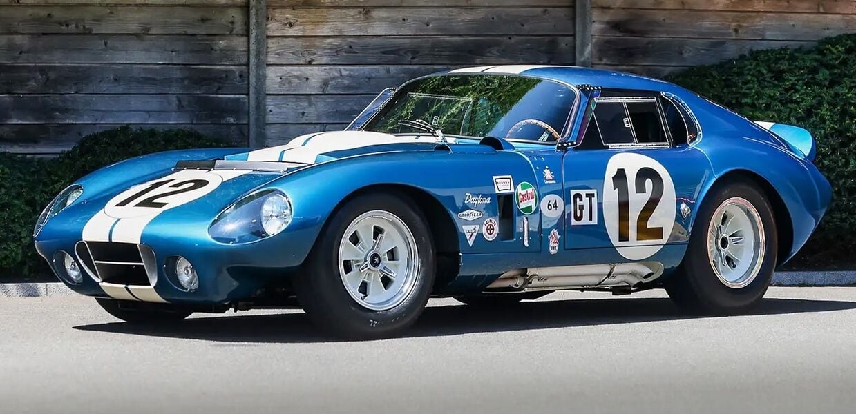 42,9 mio dollars pour une Shelby Daytona