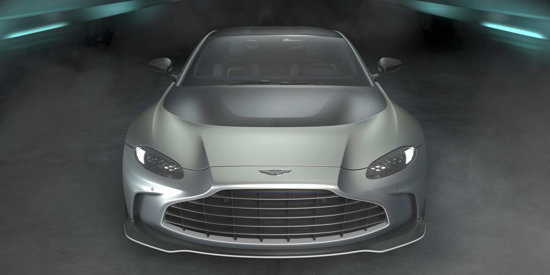 Aston Martin Erklärt: Shalb Blieb R Neue Heckflügel In R Garage