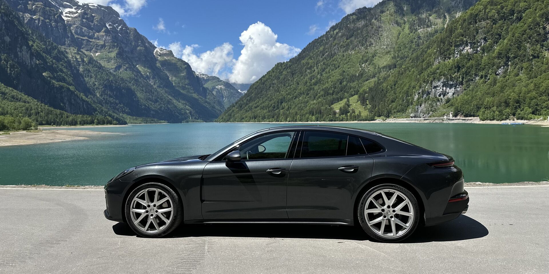 Porsche Panamera 4