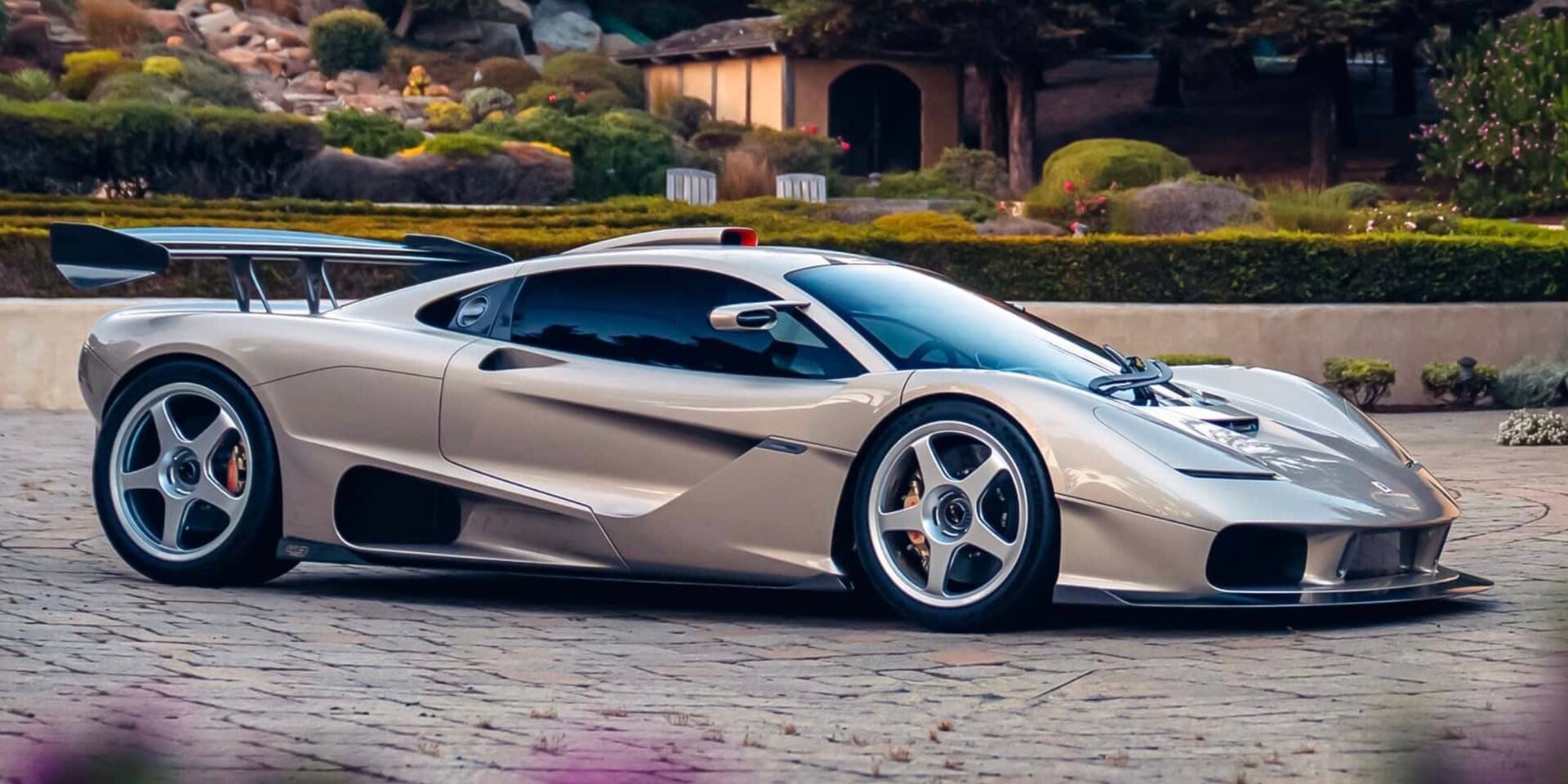 La voiture neuve la plus chère de tous les temps