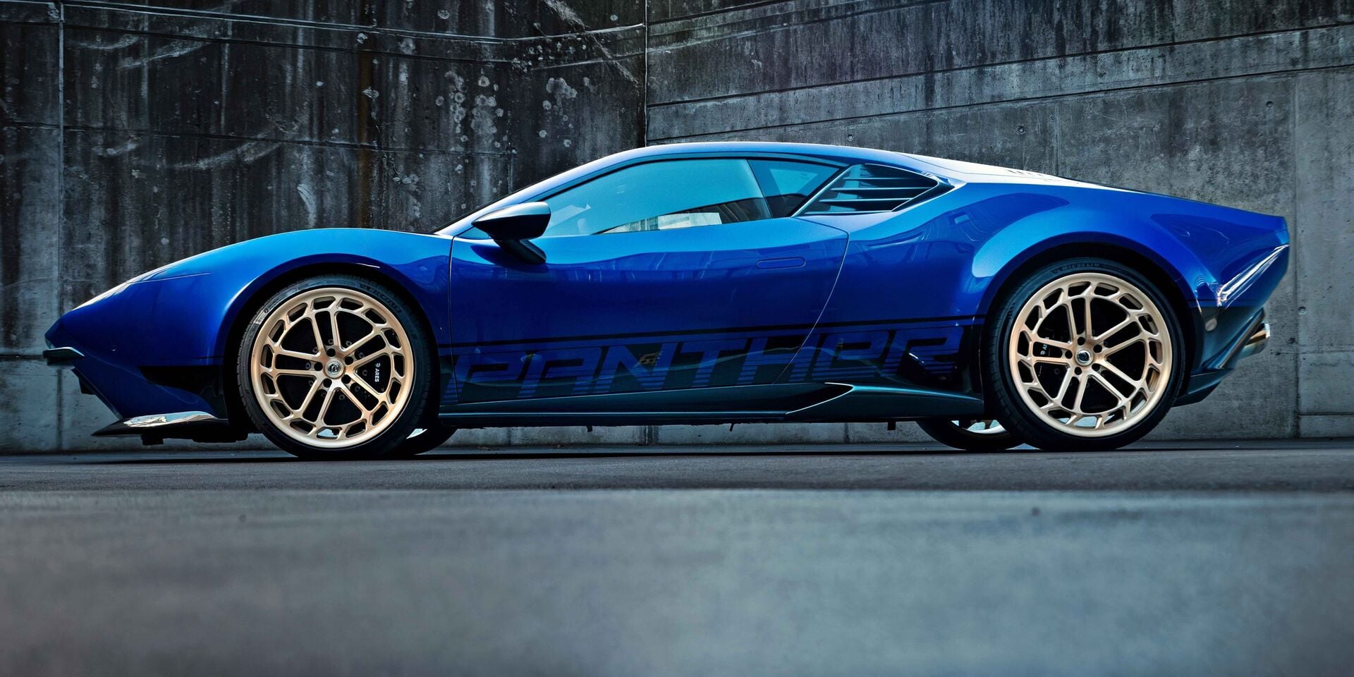 Supercar exclusive