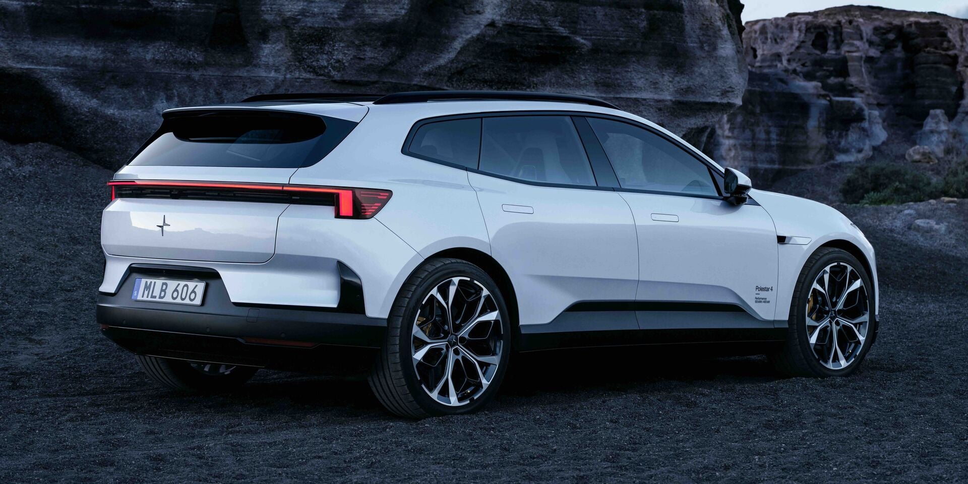 SUV Polestar 4