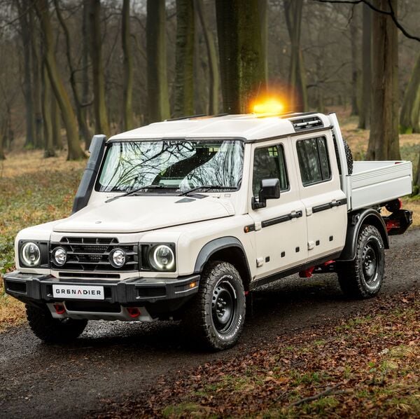 L'Ineos Quartermaster Double Cab Chassis