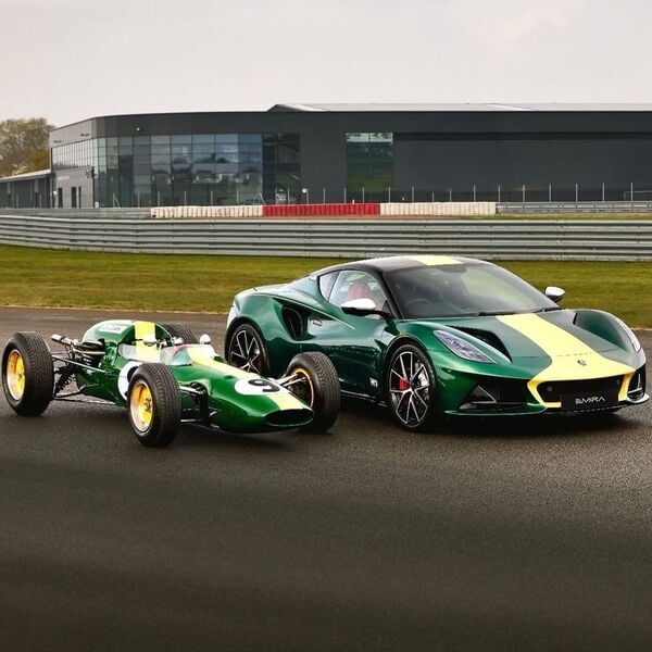 Lotus Emira Clark Edition – un hommage