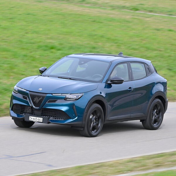 Alfa Romeo Junior Ibrida – Mailänderli