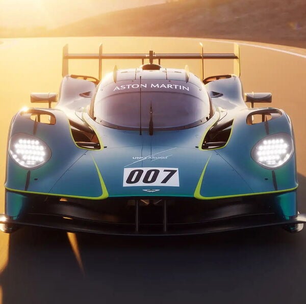 Aston Martin Valkyrie LM