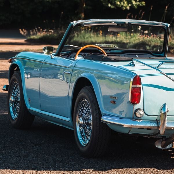 Triumph TR250 – Italienischer Brite