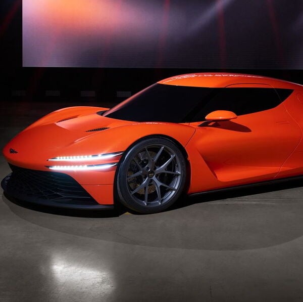 La Corée allume le volcan V8