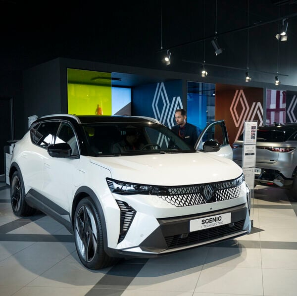 Renault sur la voie rapide