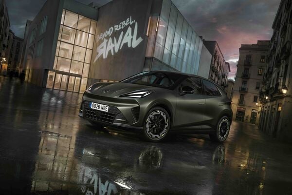 Hola, Cupra Raval – Rebellion von unten