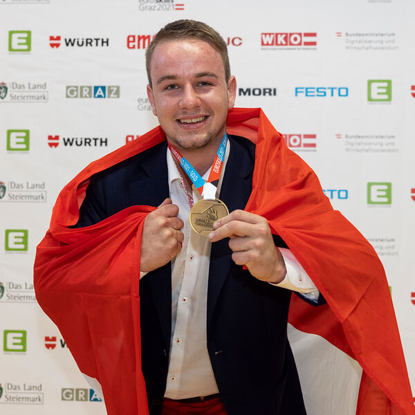Damian Schmid gagne l'or à EuroSkills !