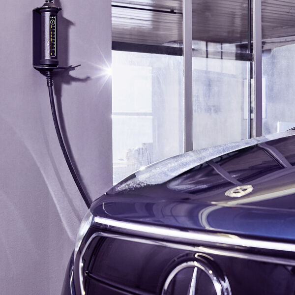 Mercedes-Benz: Flexibles Ladesystem
